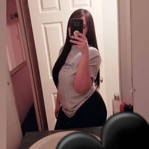 Meet your Posher, Abigail